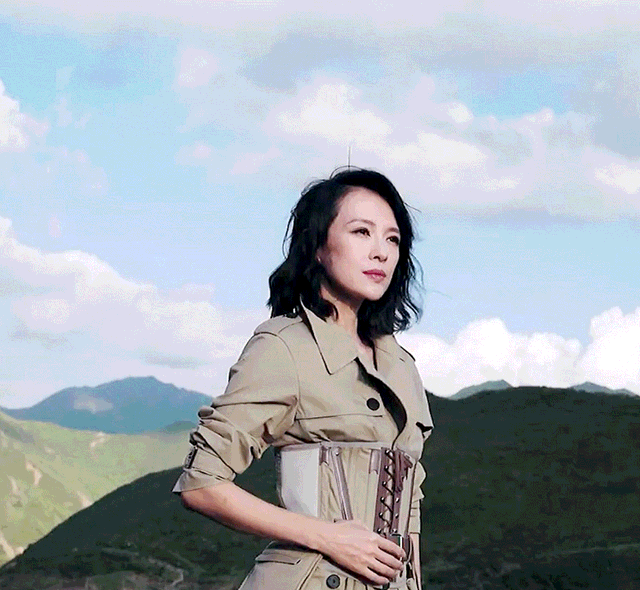 43岁章子怡登上金九封面，让我get到啥叫高级！美从来与年龄无关休闲区蓝鸢梦想 - Www.slyday.coM