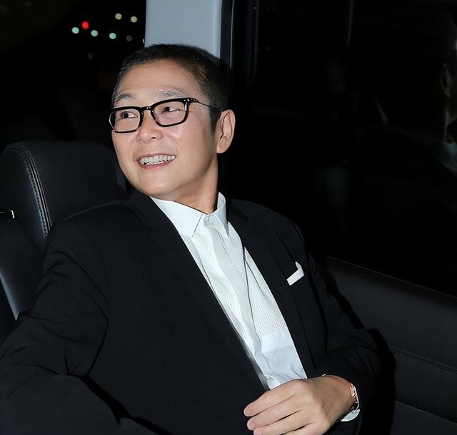 何超琼带密友俞琤现身顶级名媛聚会,获干女儿及赌王二房全员支持|何超琼|俞琤|香港_新浪新闻