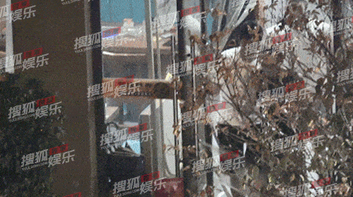 赵丽颖林更新私下聚餐，两人步伐不稳疑醉酒，期待《与凤行》早日播出休闲区蓝鸢梦想 - Www.slyday.coM