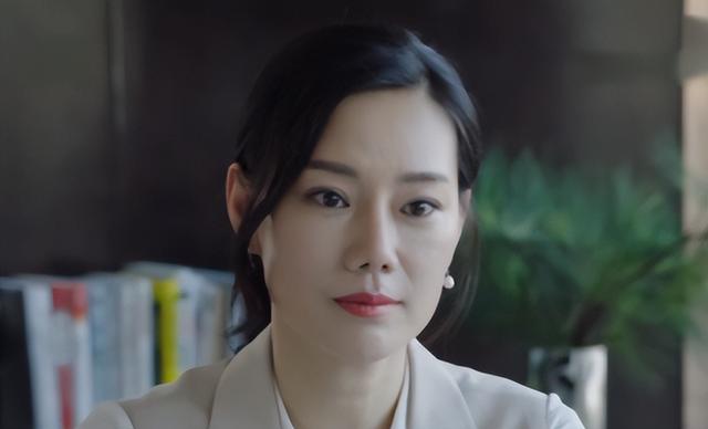 虽然大多出演配角,但曹艳艳的沉浸式表演总是让人过目难忘.