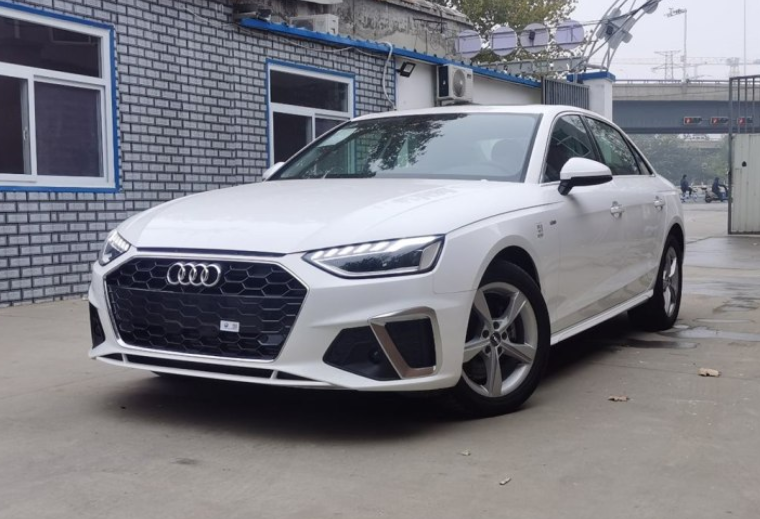 买LOGO还是买产品？解读三款豪华品牌中型车入门车型！