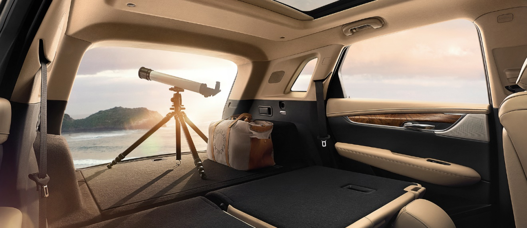 中型豪华SUV怎么选？奥迪Q5L、凯迪拉克XT5、沃尔沃XC60产品实力大比拼