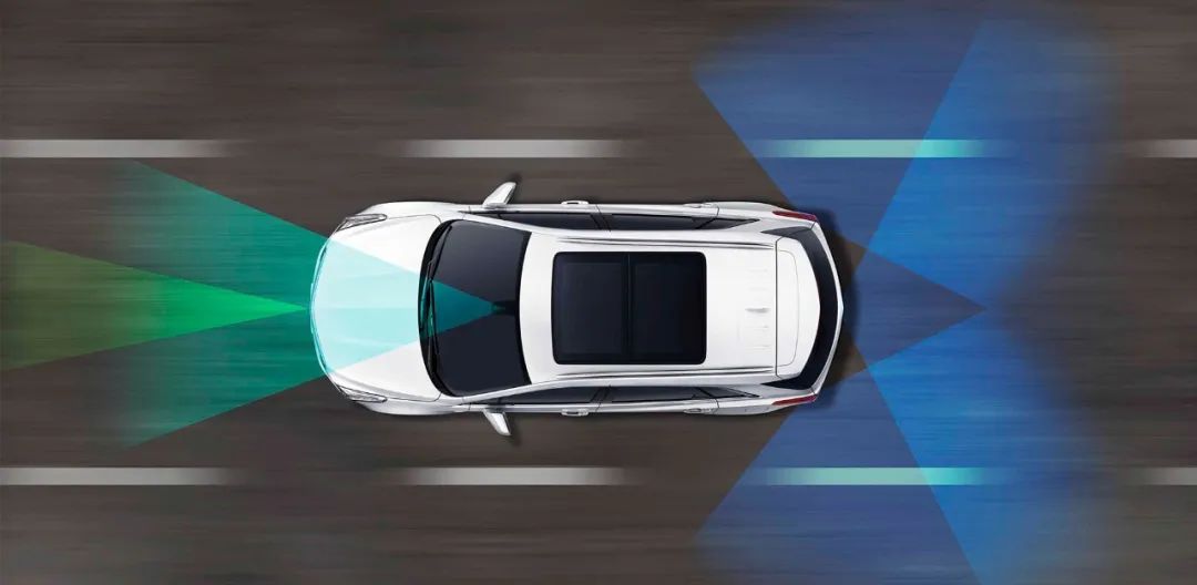 中型豪华SUV怎么选？奥迪Q5L、凯迪拉克XT5、沃尔沃XC60产品实力大比拼