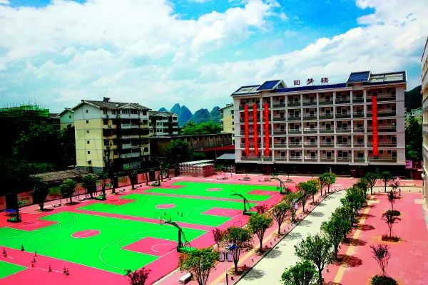 雁山金雁学校(九年一贯制学校),临桂新城小学,宏谋中学,阳朔金宝乡