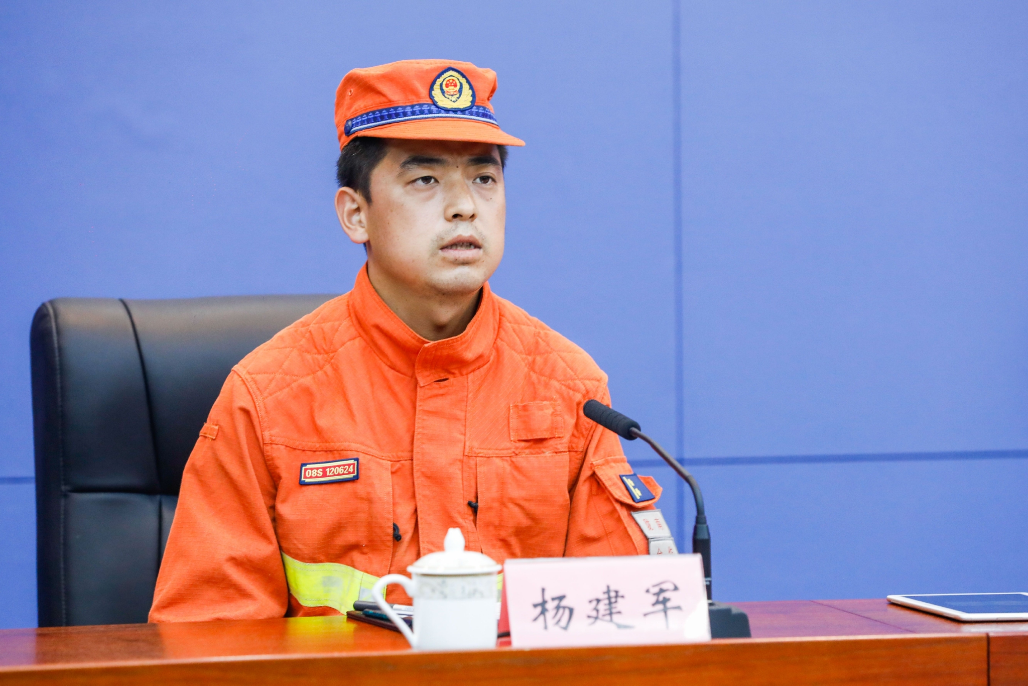 甘肃省森林消防总队重庆驻防队伍中队长杨建军.石涛/图