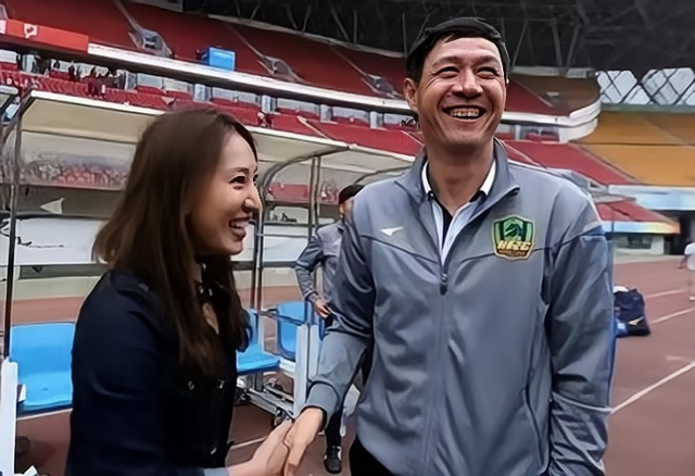 歌手甘萍:宁愿退圈也要嫁给黎兵,51岁越活越年轻__财经头条