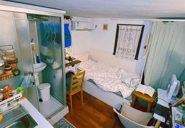 上海姑娘住进10㎡"老破小",蜗居只有"巴掌大",但独居还不错|卫生间