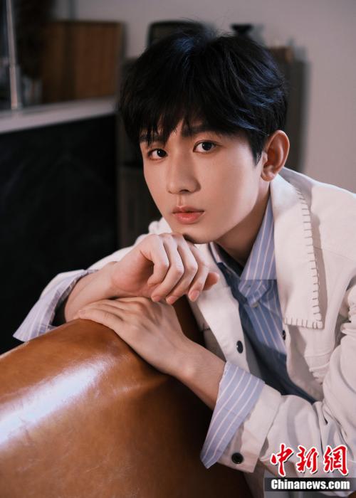 有聊｜成毅：用心演好自己角色，剩下的交给观众评判休闲区蓝鸢梦想 - Www.slyday.coM