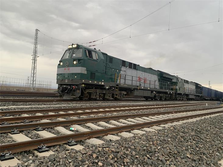 乌将铁路新增二线全线开通 新疆铁路提升通道能力助推新疆经济发展