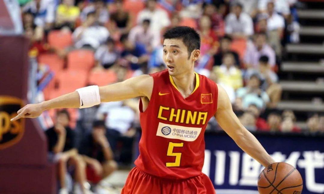 背锅10多年!原来,男篮的刘炜,那么强?|中国男篮|姚明|控卫|退役|后卫_新浪新闻