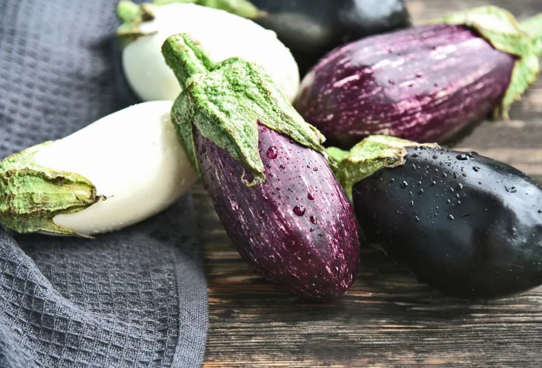 茄子含有 致命毒素 这样吃才安全 果肉 新浪新闻