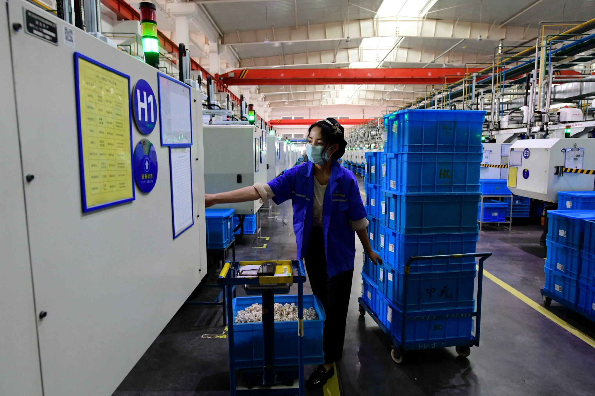 首都文明播报：工体近6万球迷向北京榜样、冬残奥冠军杨金桥致敬