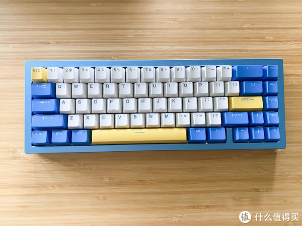 忍了三年我受够了，重新打造清爽客厅书房桌面和书架，不再是垃圾堆，边设计边改造（改变上篇）休闲区蓝鸢梦想 - Www.slyday.coM