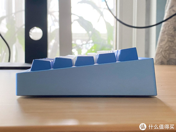 忍了三年我受够了，重新打造清爽客厅书房桌面和书架，不再是垃圾堆，边设计边改造（改变上篇）休闲区蓝鸢梦想 - Www.slyday.coM