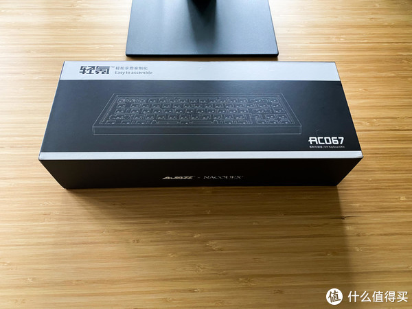 忍了三年我受够了，重新打造清爽客厅书房桌面和书架，不再是垃圾堆，边设计边改造（改变上篇）休闲区蓝鸢梦想 - Www.slyday.coM