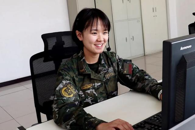 点赞,通信女兵的美_新浪财经_新浪网