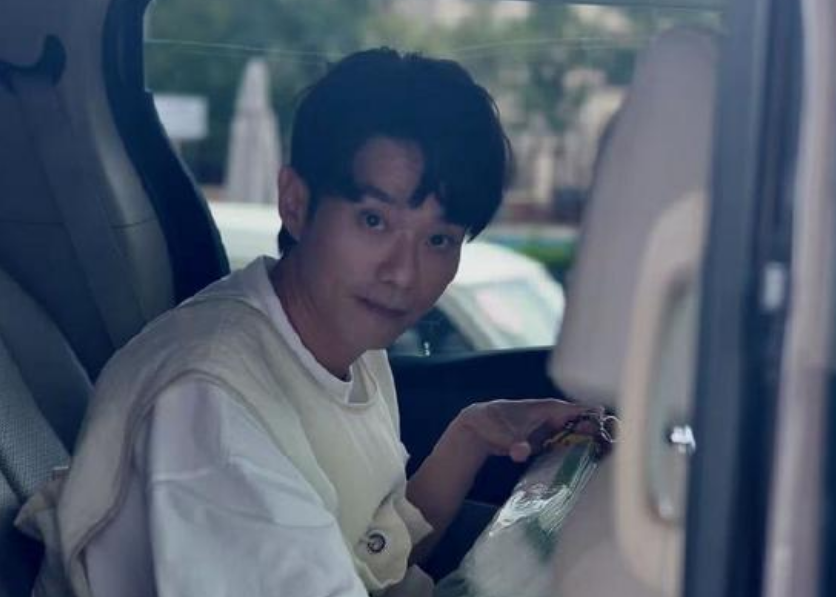 王鹤棣朋友内涵虞书欣？摩托车被白富美骚扰？王心凌带飞张栋梁？婚纱女虐待助理？刘宇涉嫌抄袭？​矿泉水想退圈结婚？休闲区蓝鸢梦想 - Www.slyday.coM