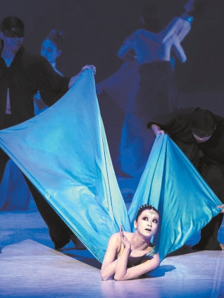 中芭纪念《小美人鱼》上演十周年，王启敏登台更自然更入戏休闲区蓝鸢梦想 - Www.slyday.coM