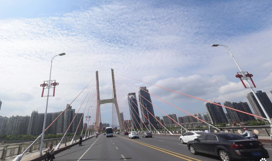 从八一大桥上空穿过！江西南昌惊现不明飞行物，最有可能是什么？休闲区蓝鸢梦想 - Www.slyday.coM