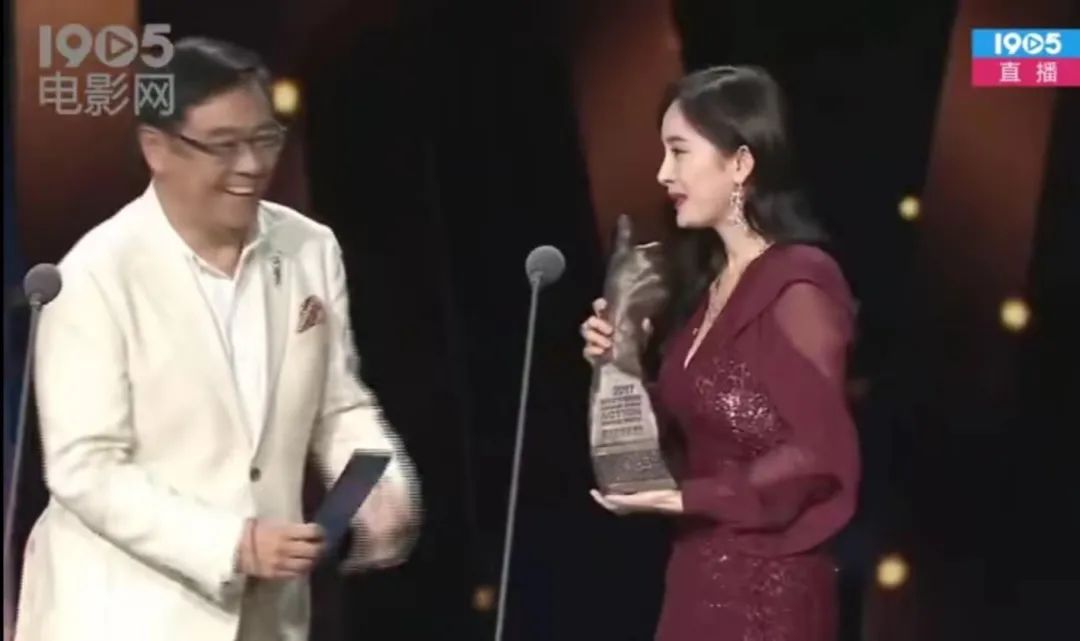 橘子晚报/玲娜贝儿说话偏男声？罗志祥复出？辣目洋子恢复本名休闲区蓝鸢梦想 - Www.slyday.coM