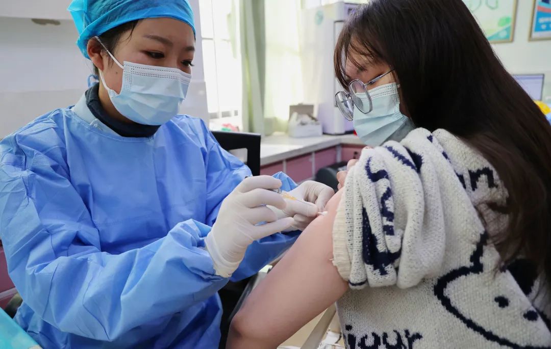 九价hpv疫苗扩龄接种这些问题仍待解决