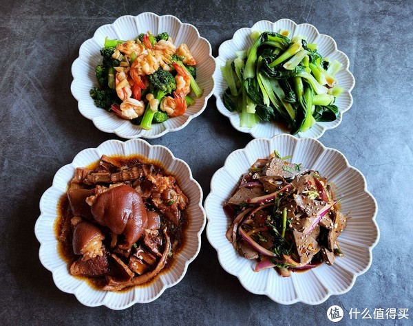 南方三口之家的午餐,3荤1素,成本低营养高,网友:好想来蹭饭呀|南方|笋干|猪蹄_新浪新闻