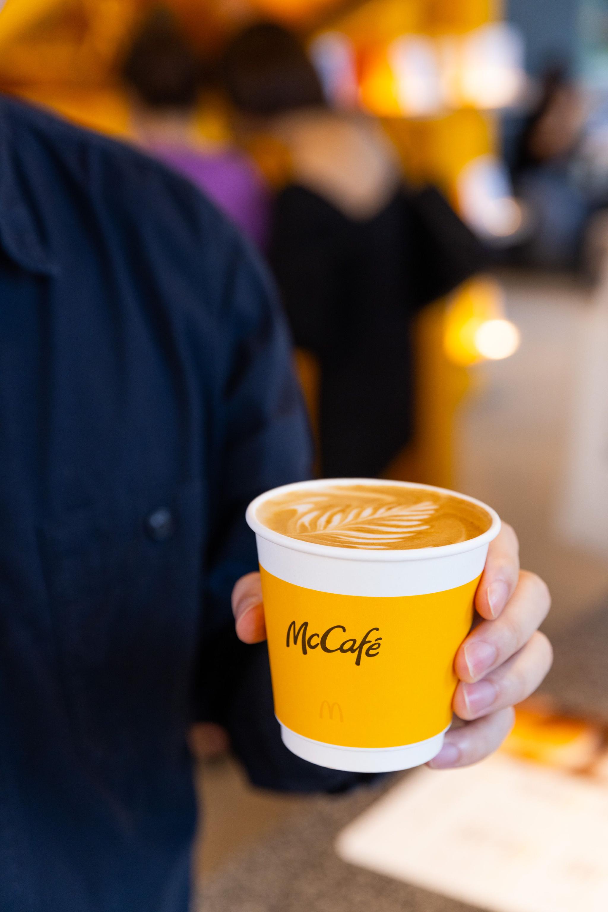 麦咖啡下架“拿铁”推出“奶铁”，明年计划新增约1000家门店休闲区蓝鸢梦想 - Www.slyday.coM