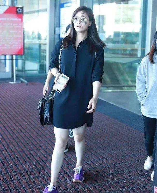 内八字,罗圈腿,像鸭子,这9位明星的走路姿势,笑死我了