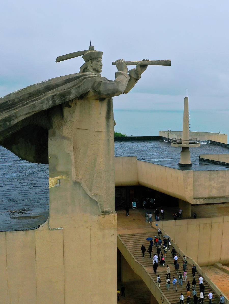 太美了吧！随手一拍就是大片，这是你不能错过的精致威海休闲区蓝鸢梦想 - Www.slyday.coM