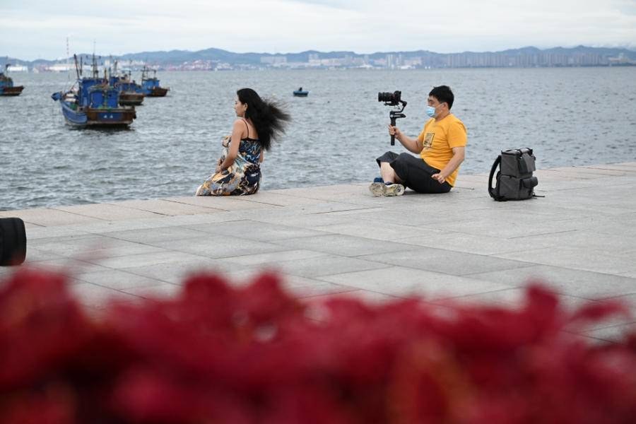 太美了吧！随手一拍就是大片，这是你不能错过的精致威海休闲区蓝鸢梦想 - Www.slyday.coM
