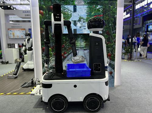 从生活到生产,达闼机器人注定将改变整个社会,而这也是成就一个体量远