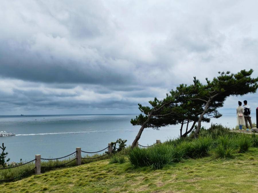 太美了吧！随手一拍就是大片，这是你不能错过的精致威海休闲区蓝鸢梦想 - Www.slyday.coM