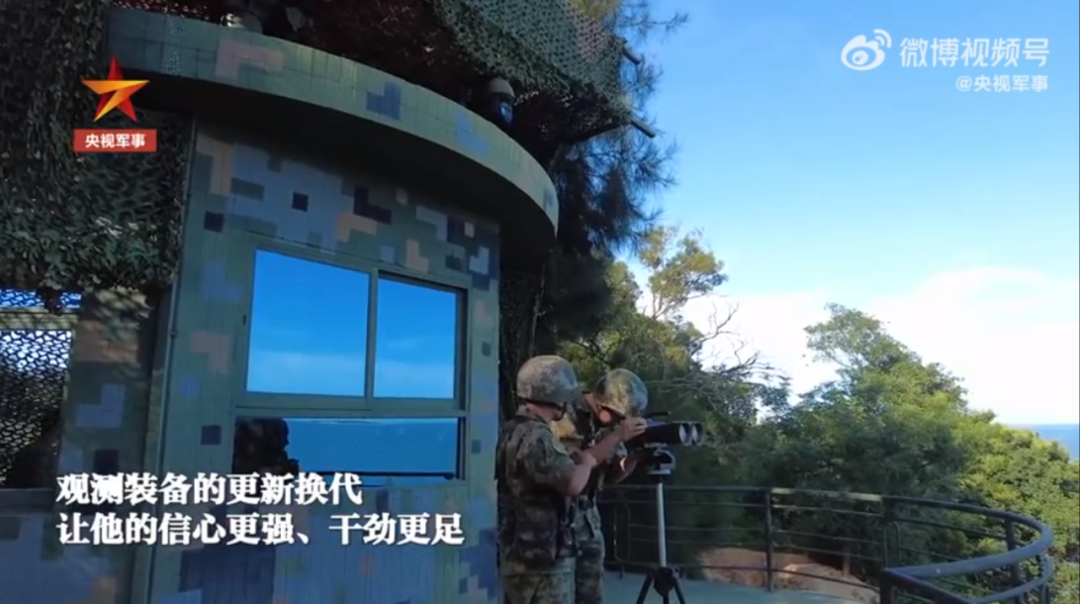 ▲角屿岛哨所的军营外墙为迷彩色 央视军事视频截图