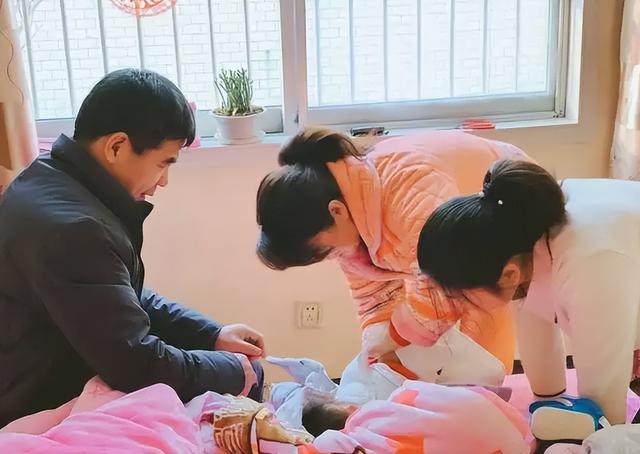 婆婆没空伺候月子,送4斤“金条”当礼物,儿媳:这是拿钱砸我!休闲区蓝鸢梦想 - Www.slyday.coM 婆婆没空伺候月子,送4斤“金条”当礼物,儿媳:这是拿钱砸我!休闲区蓝鸢梦想 - Www.slyday.coM