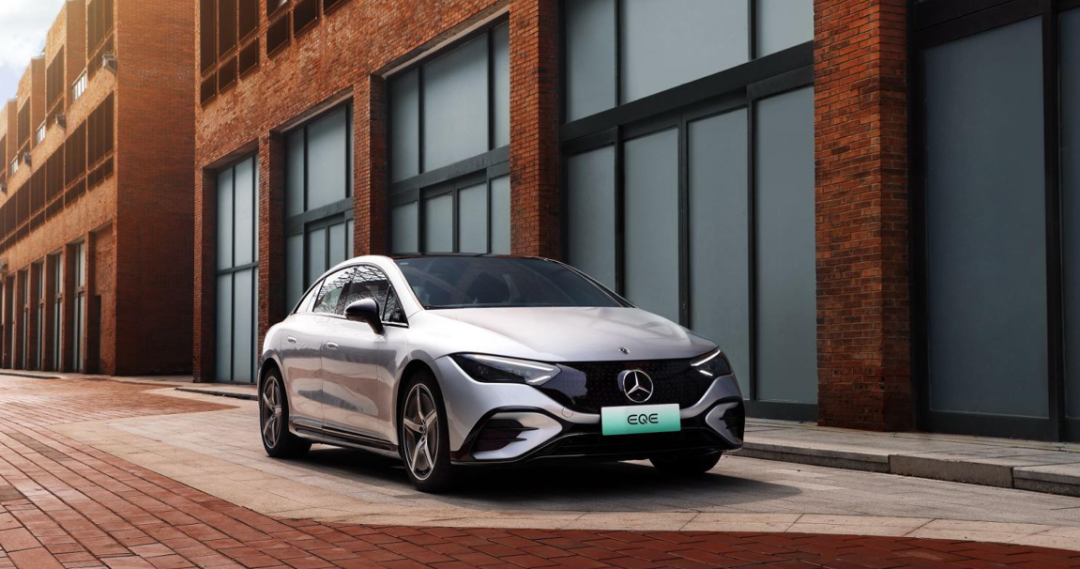 百年豪华撞上新势力，奔驰EQE与蔚来ET7谁更胜一筹？