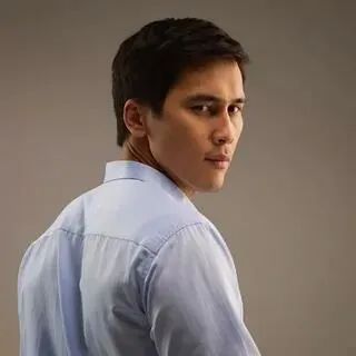 7位哈萨克斯坦男演员,谁是你心中的詹姆斯·邦德?__财经头条