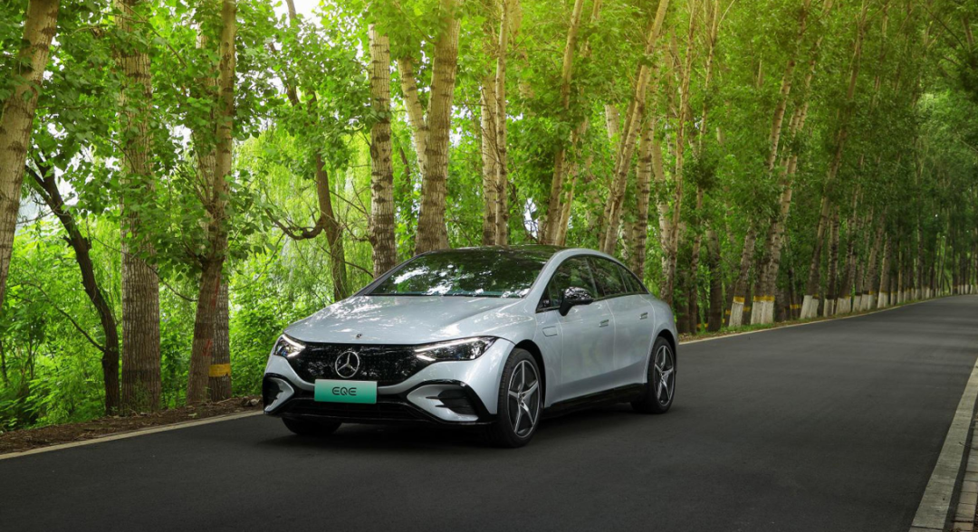 百年豪华撞上新势力，奔驰EQE与蔚来ET7谁更胜一筹？