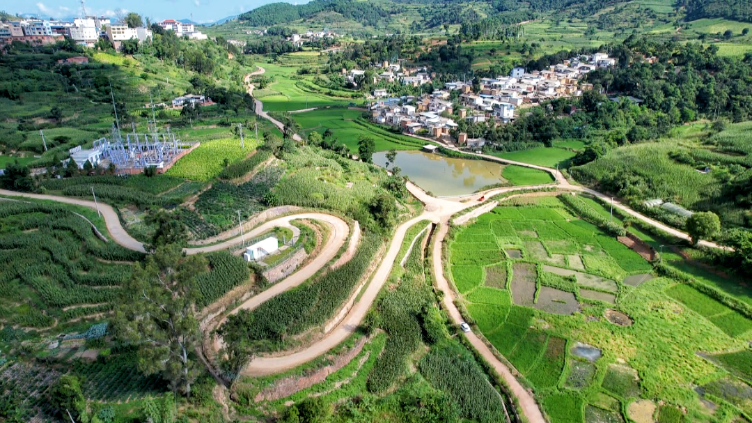 石屏这十年| 牛街镇:筑梦十年结硕果 牛街大地换新颜__财经头条