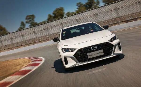 20万内颜值最高的家轿，这三台绝对跑不了！