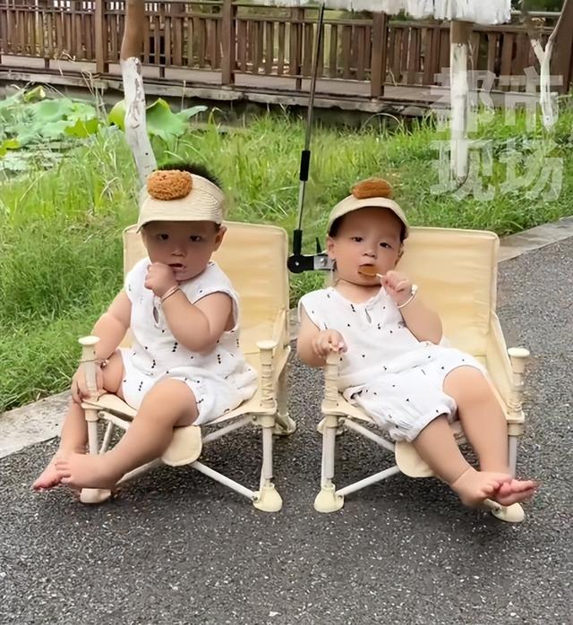 双胞胎出生后浑身淤青？原来是因为在肚子里“拳打脚踢”休闲区蓝鸢梦想 - Www.slyday.coM