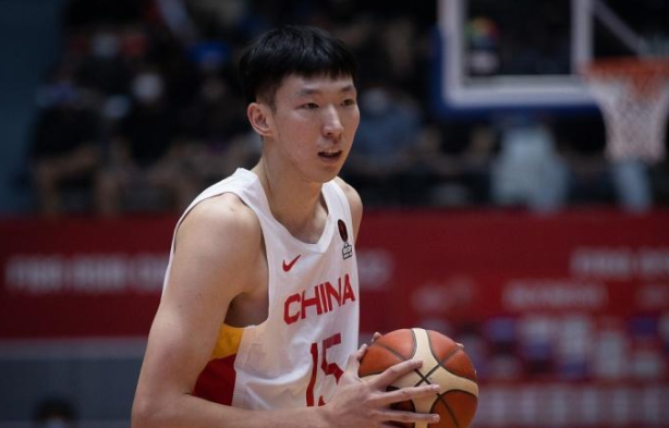 周琦动态更新！拒凤凰队3年续约，本人回应下家，最坏休战陪家人休闲区蓝鸢梦想 - Www.slyday.coM