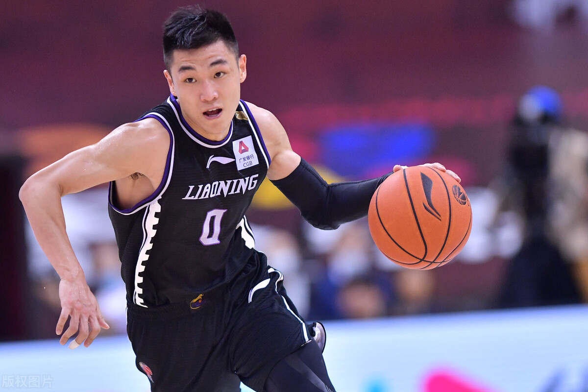 连签高诗岩杨林祎王晗又悄然拿下王牌3年合同签35分得分王