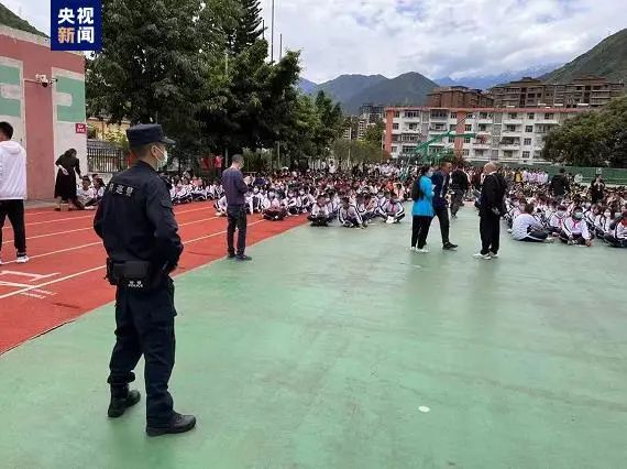 【最新消息】四川泸定6.8级地震已致7人遇难、部分房屋受损休闲区蓝鸢梦想 - Www.slyday.coM