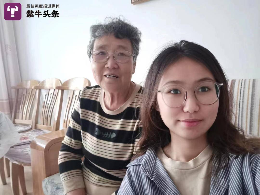 奶奶的特殊日记：20本日历记录了孙女从8个月到20岁成长点滴休闲区蓝鸢梦想 - Www.slyday.coM