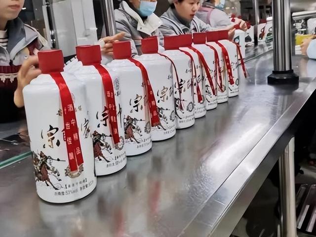 若不是亲耳听老师傅讲，真不敢相信，这些白酒猫腻居然都是真的休闲区蓝鸢梦想 - Www.slyday.coM