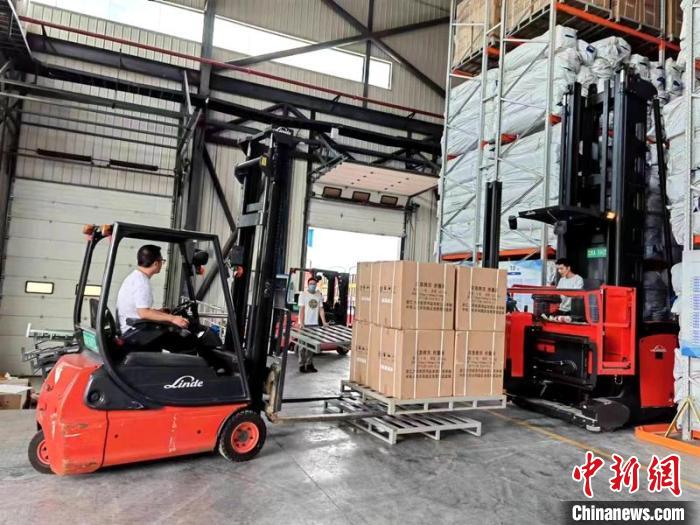 四川泸定6.8级地震：紧急调配首批3.2万件救灾物资支援震区休闲区蓝鸢梦想 - Www.slyday.coM