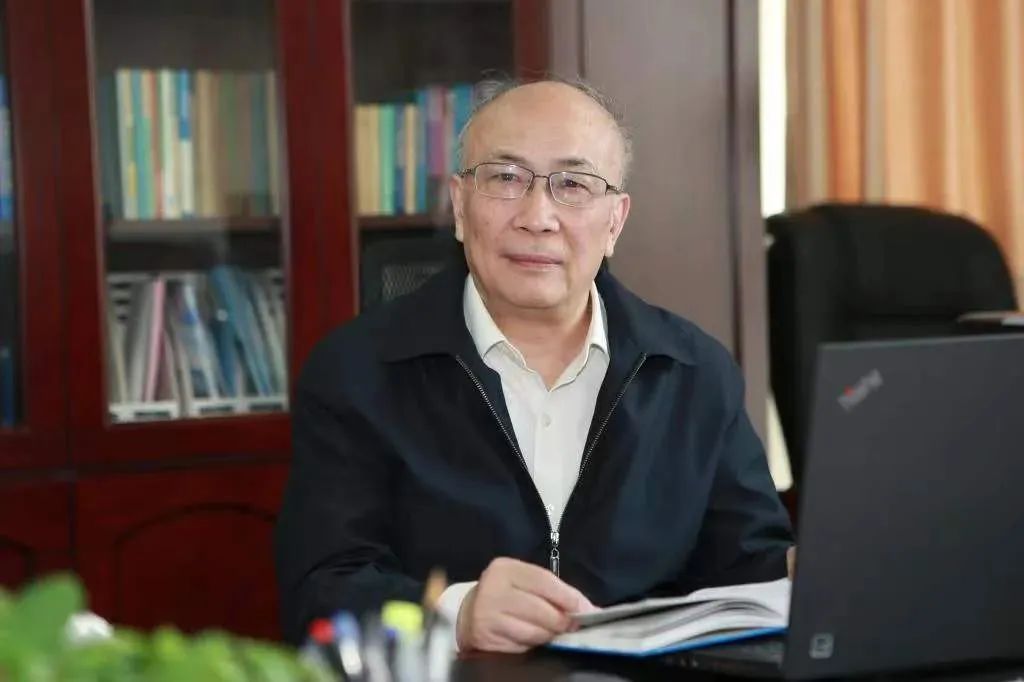 李德群教授。图片来源：华中科技大学新闻网