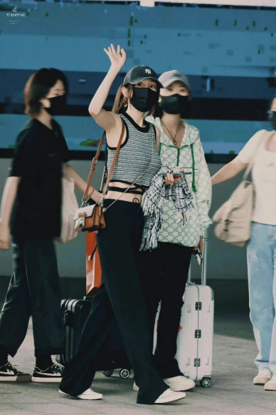 杨幂|花少4|celine_新浪新闻