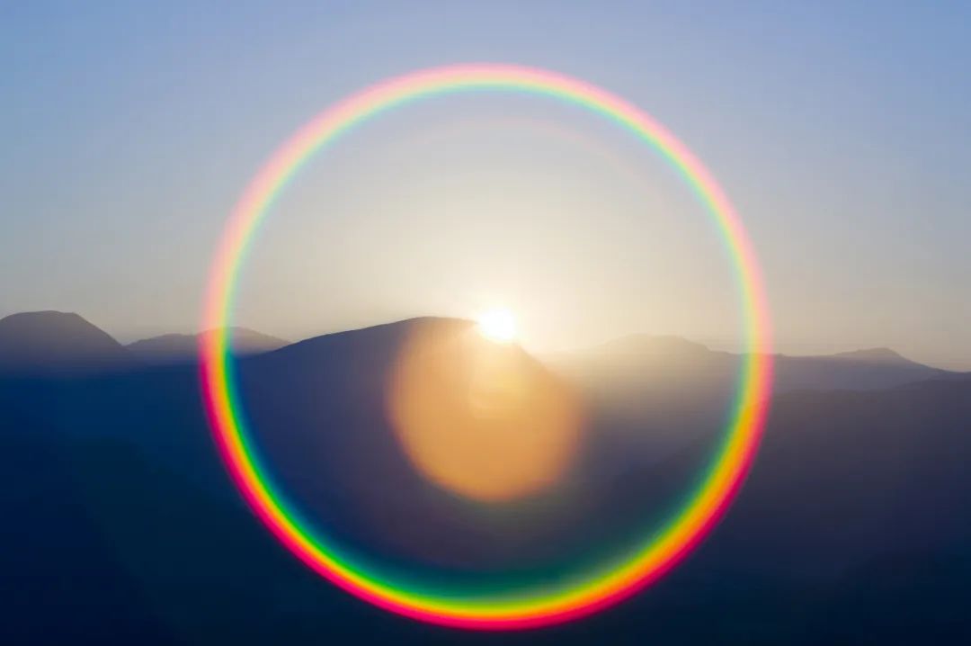 真的会瞎！别再熬夜刷手机，小心“青光眼”盯上你！休闲区蓝鸢梦想 - Www.slyday.coM