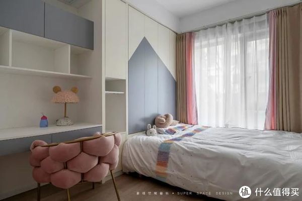 难怪越来越多人买“大横厅”户型，或许只有尝试过，才知道住起来有多爽休闲区蓝鸢梦想 - Www.slyday.coM